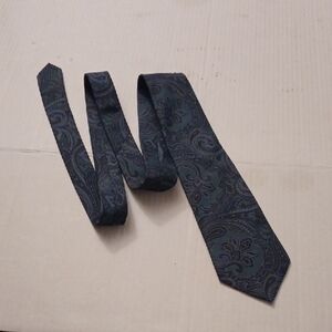 4/$60 Green & Blue Paisley Patterned Tie